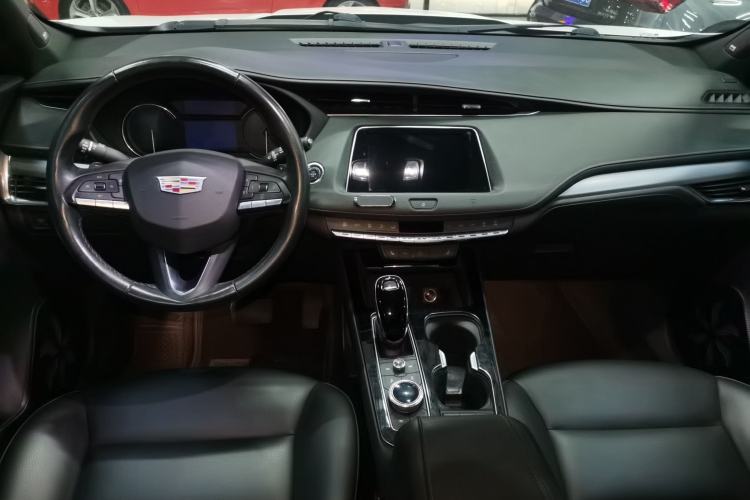 Used Cadillac XT4 2021 28T Two-Wheel Drive Leading Version
