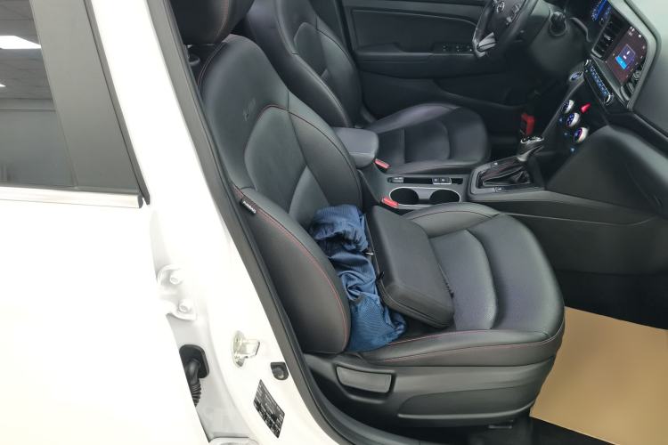 Used Hyundai Elantra 2019 1.4T Dual-Clutch Xuan Dong · Dynamic Model