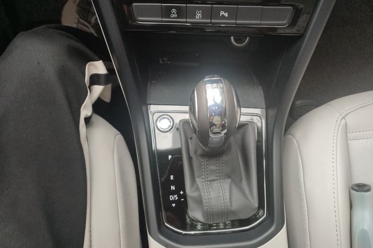 Used Volkswagen Touran 2018 Volkswagen Touran L 280TSI DSG Comfort Edition 7-seater
