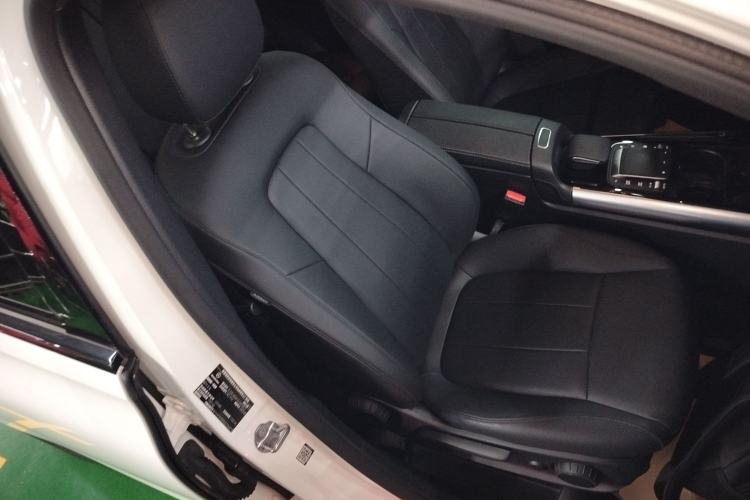 Used Mercedes-Benz B-Class 2022 Updated B 200 Fashion Edition
