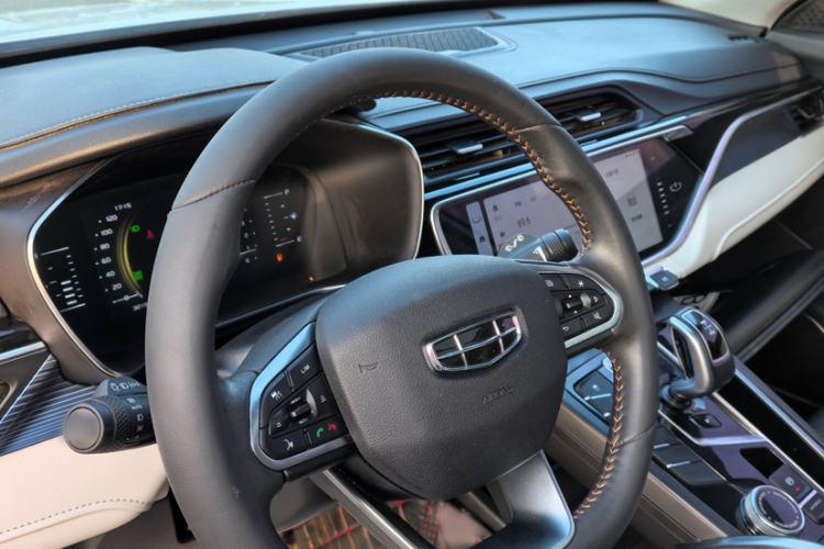 Used Geely Auto Emgrand X7 Sport 2022 Boyue X 1.8TD DCT ZhiZun Edition
