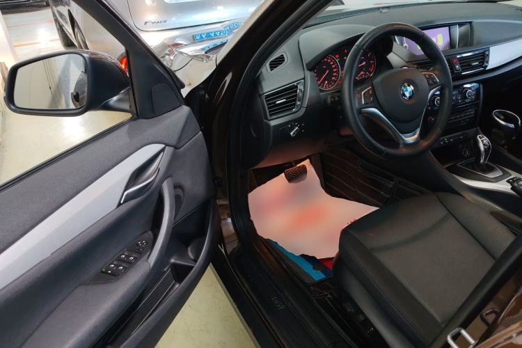 Used BMW X1 2014 sDrive18i Leading Model
