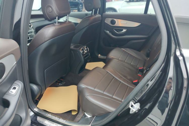 Used Mercedes-Benz GLC 2020 GLC 260 L 4MATIC Dynamic Model
