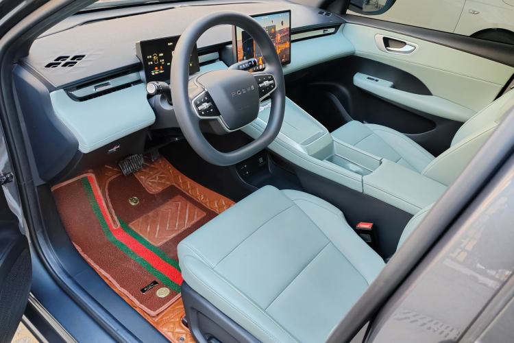 Used Roewe D6 2025 450km Deluxe Edition
