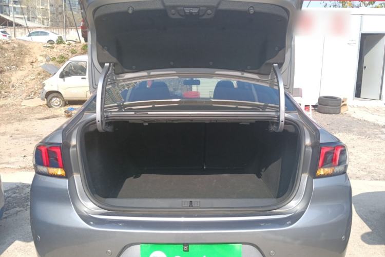 Used Peugeot 308 2016 1.6L Manual Fashion Edition
