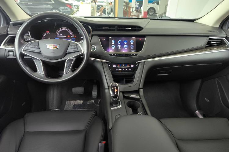 Used Cadillac XT5 2016 25T Luxury Model
