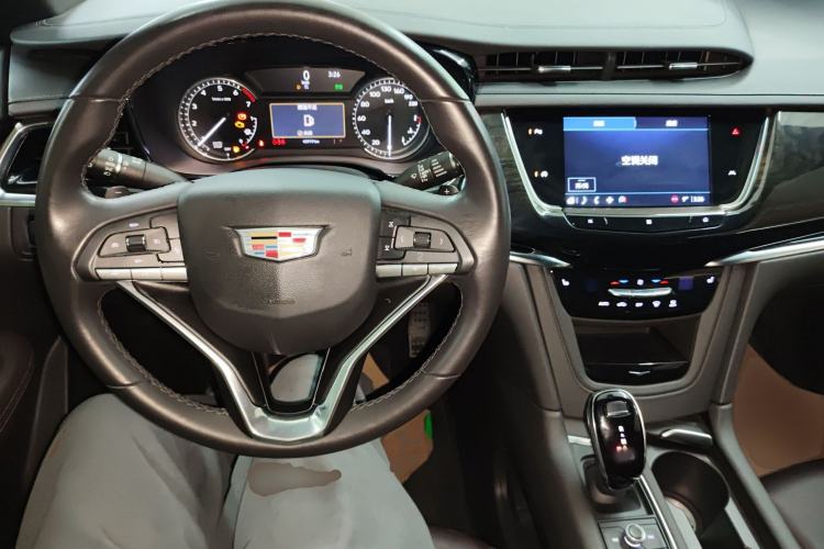 Used Cadillac XT6 2021 2.0T 7-Seater Two-Wheel-Drive Luxury Version
