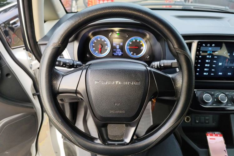 Used FORTHING Lingzhi M5 2022 Comfort Model 7 Seats
