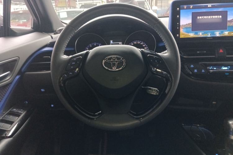 Used Toyota IZOA 2020 2.0L Yichi Version
