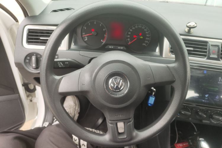 Used Volkswagen Santana 2015 1.6L Automatic Comfort Edition