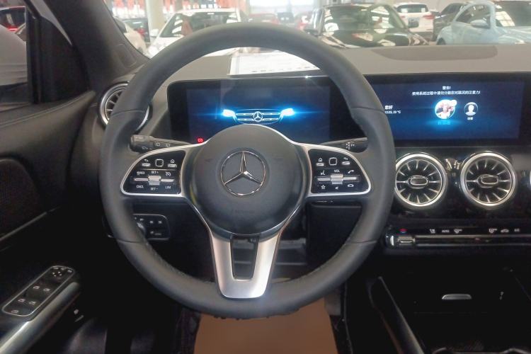 Used Mercedes-Benz GLA 2022 GLA 220
