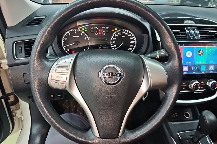 Used Nissan Tiida 2021 1.6L CVT Cool Edition
