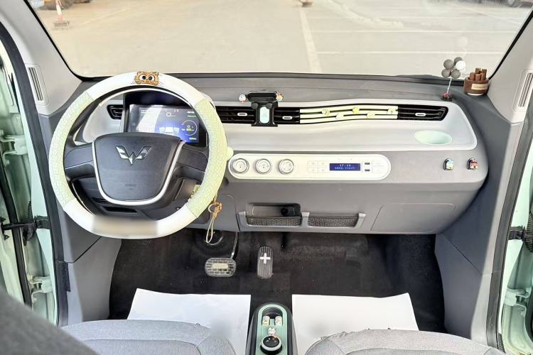 Used Wuling Hongguang MINIEV 2021 Macaron Premium Model – Lithium-NMC