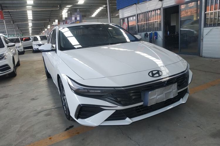 Used Hyundai Elantra 2023 1.5L CVT LUX Prestige Edition