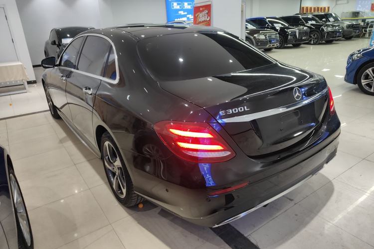 Used Mercedes-Benz E-Class 2019 Restyled E 300 L Sporty and Stylish Edition
