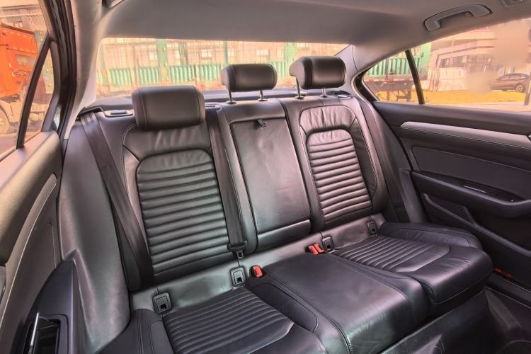 Used Volkswagen Magotan 2018 330TSI DSG Advanced Model
