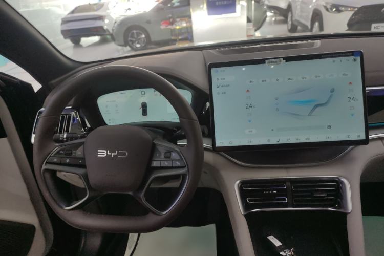 Used BYD Song PLUS New Energy 2025 DM-i Intelligent Driving 160KM Flagship Model
