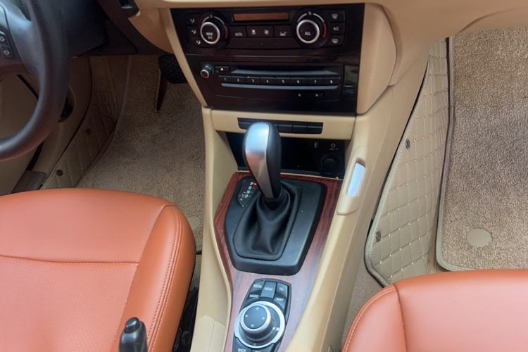 Used BMW X1 2013 sDrive18i Leading Model
