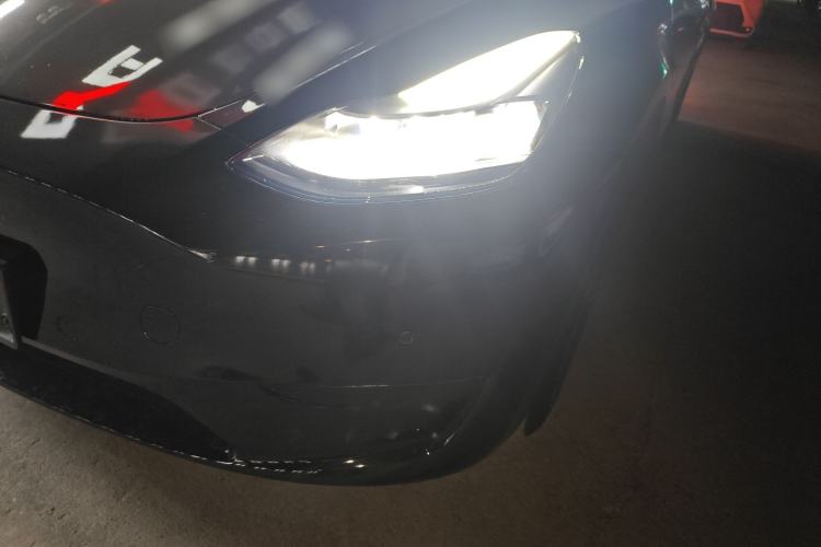 Used Tesla Model Y 2023 Rear-Wheel-Drive Version
