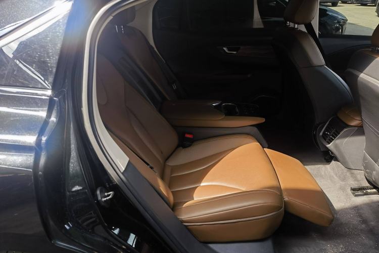 Used Hongqi E-QM5 2021 Charging T3 Version 4 Seats
