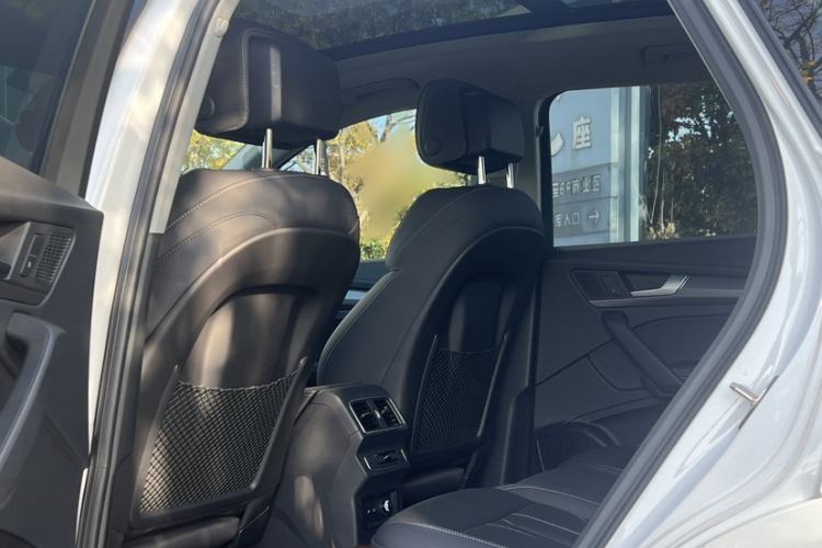 Used Audi Q5L 2022 Updated 45T Luxury Dynamic Version
