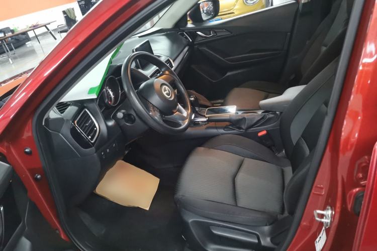 Used Mazda Mazda 3 Axela 2014 Hatchback 1.5L Automatic Luxury Model