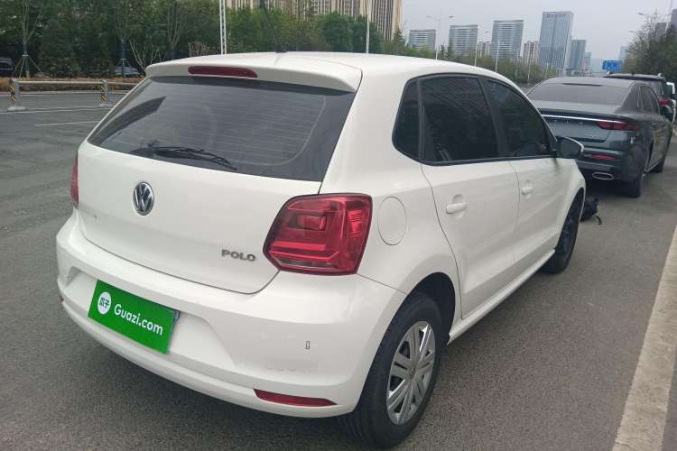 Used Volkswagen Polo 2016 1.4L Manual Fashion Model