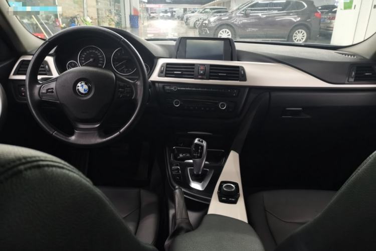 Used BMW 3 Series 2014 320Li Fashion Model
