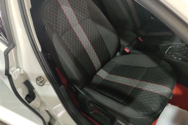 Used Volkswagen Lamando 2021 230TSI DSG Fashion Edition
