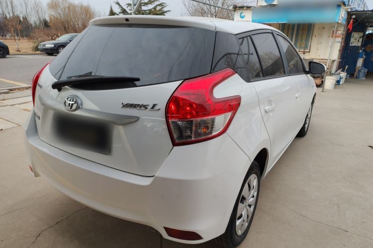 Used Toyota YARiS L 2015 1.5E Automatic Charm Edition