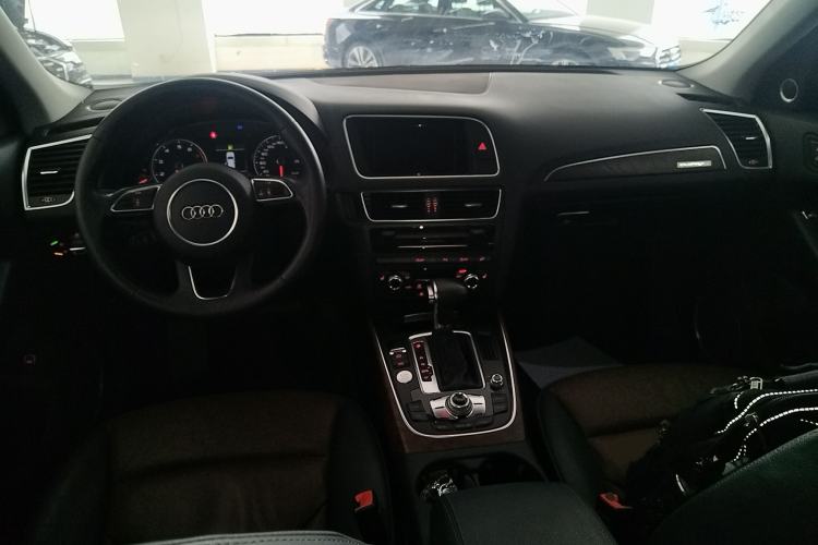 Used Audi Q5 2016 40 TFSI Comfort Model
