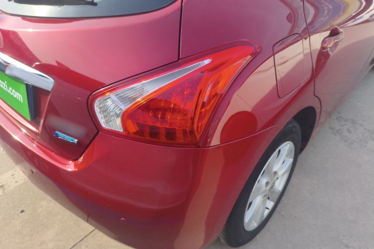 Used Nissan Tiida 2014 1.6L Manual Comfort Model