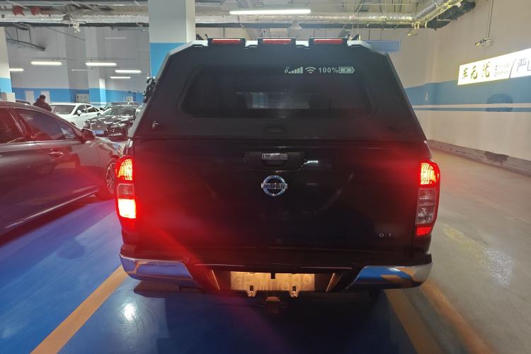 Used Nissan Navara 2017 2.5L Automatic 2WD Luxury Edition QR25
