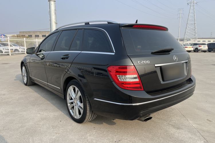 Used Mercedes-Benz C-Class 2011 C 200 Fashion Travel Edition
