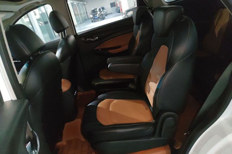 Used Wuling Hongguang S3 2019 Automatic Clutch Version 1.5L Manual Luxury Model China V Standard
