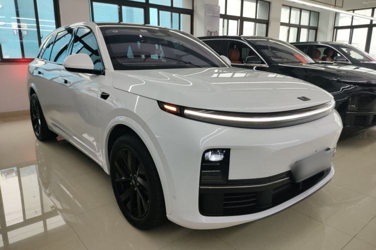 Used Li Auto L7 2023 Air model
