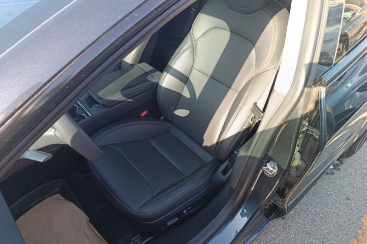 Used Tesla Model 3 2023 Long-Range All-Wheel-Drive Version
