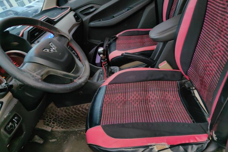 Used Wuling Hongguang 2019 1.5L S Standard Version China VI LAR
