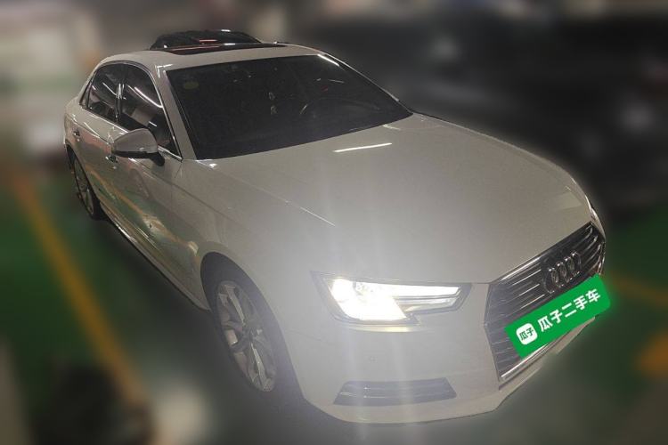 Used Audi A4L 2017 Plus 40 TFSI Ambition Model
