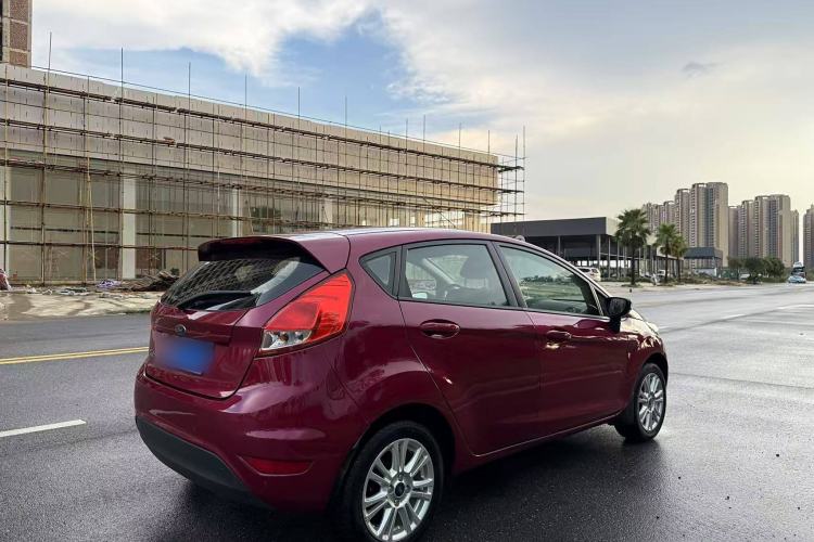 Used Ford Fiesta 2013 Hatchback 1.5L Automatic Fashion Edition

