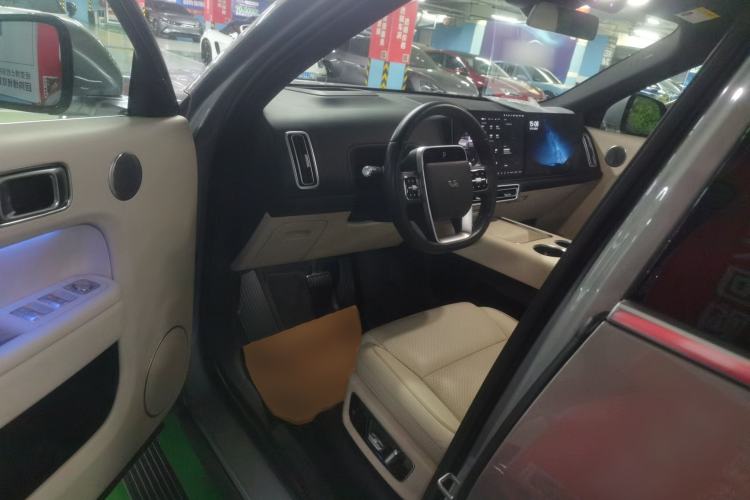 Used Li Auto L9 2022 Max model
