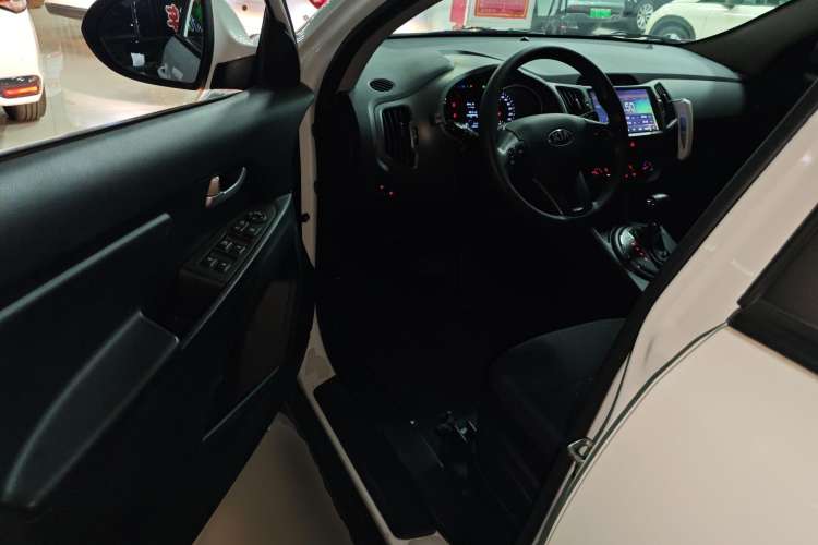 Used Kia Sportage R 2016 2.0L Automatic Two-Wheel Drive GL
