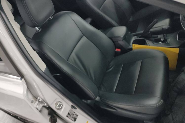 Used Toyota RAV4 2018 2.0L CVT Two-Wheel Drive Fashion X Edition