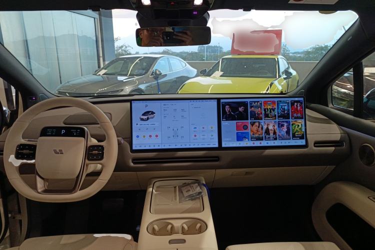 Used Li Auto Li Auto i6 2025 Model Two-Wheel-Drive Standard Type
