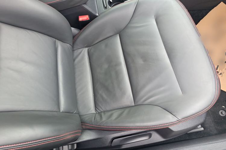 Used Volkswagen Golf 2017 230TSI Automatic Comfort Edition – Celebrating Milestone of One Million Units
