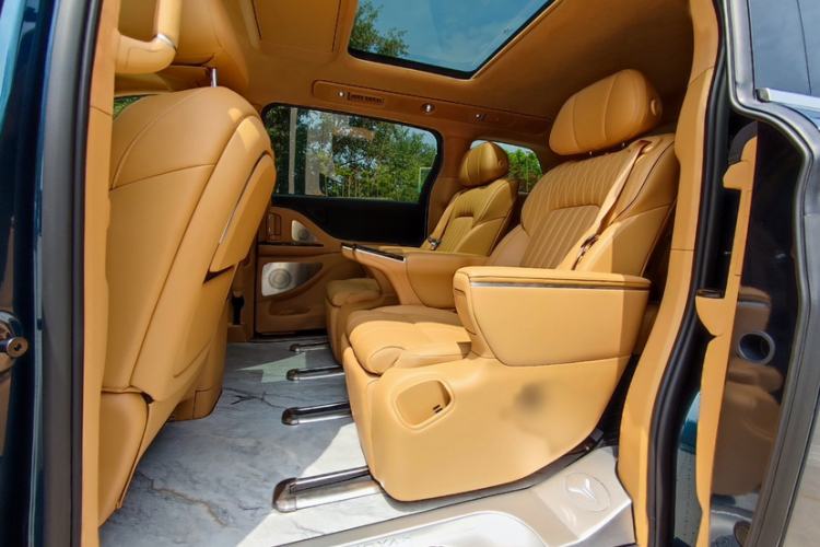 Used VOYAH Dream 2025 PHEV Four-Wheel-Drive Flagship Kunpeng Edition
