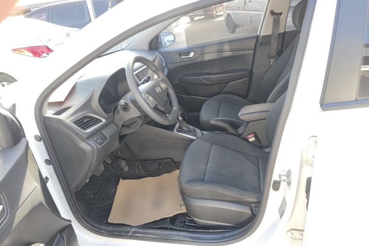 Used Hyundai Verna 2016 1.4L Automatic Cool Edition GLS
