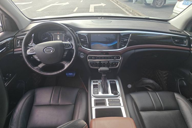 Used GAC Trumpchi GS8 2017 320T Two-Wheel Drive Luxury Smart Connectivity Version (7 Seats)
