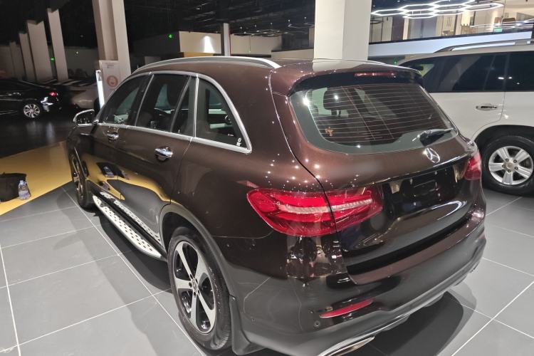 Used Mercedes-Benz GLC 2019 Facelift GLC 260 L 4MATIC Luxury Model
