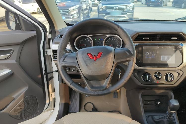 Used Wuling Hongguang 2021 1.5L Facelifted S Comfort Version with Electric Power Steering LAR
